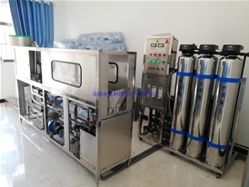 屏邊某部隊小型凈化罐裝設(shè)備