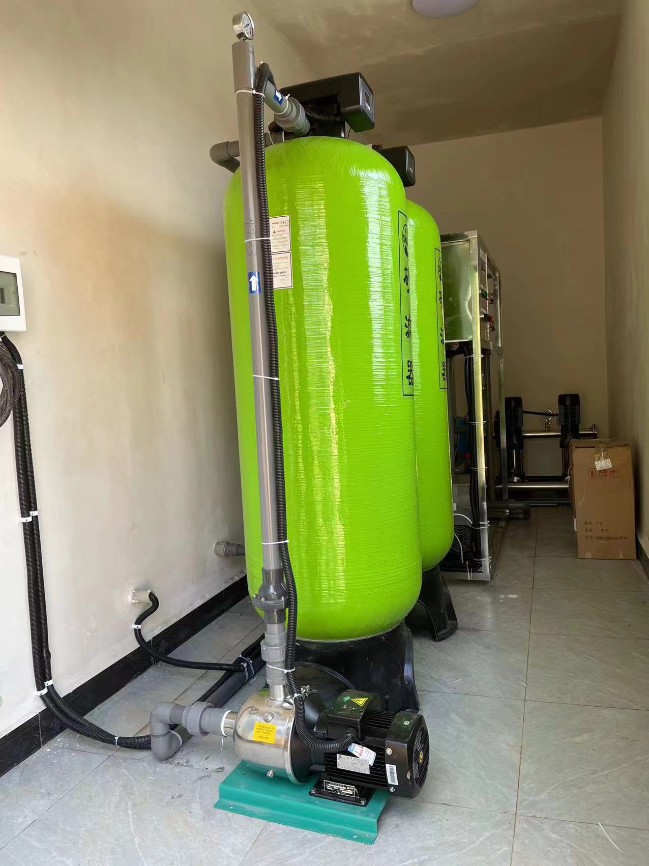 普洱西盟縣某部隊(duì)4T/h超濾凈水設(shè)備+變頻供水