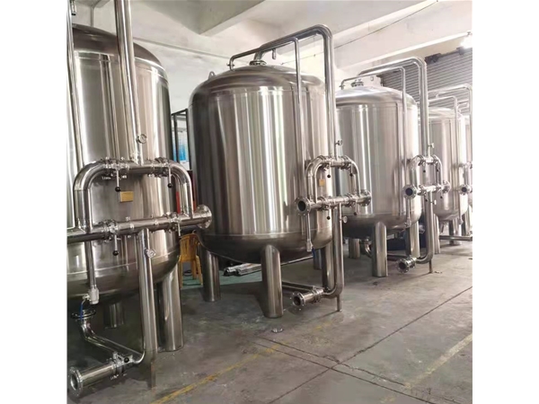 304/316不銹鋼多介質(zhì)過(guò)濾罐